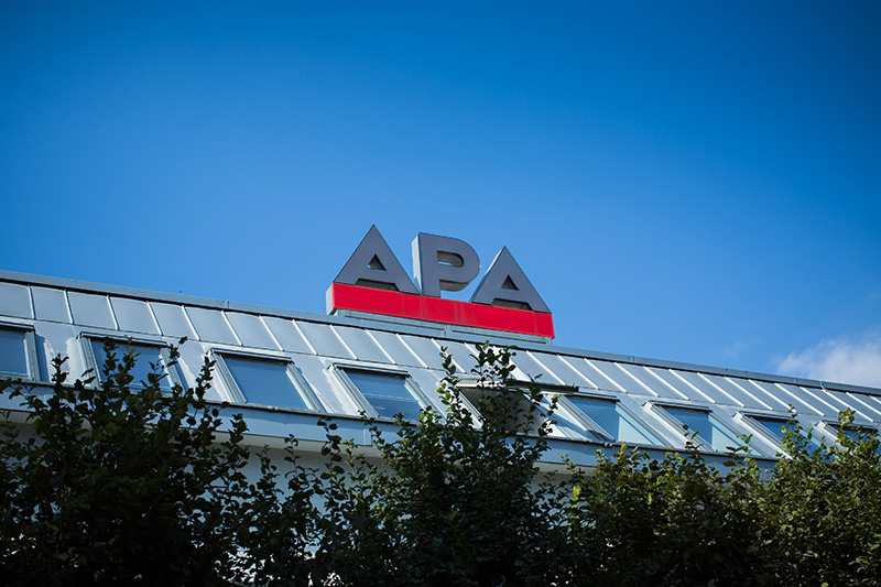 APA Aussenansicht Logo